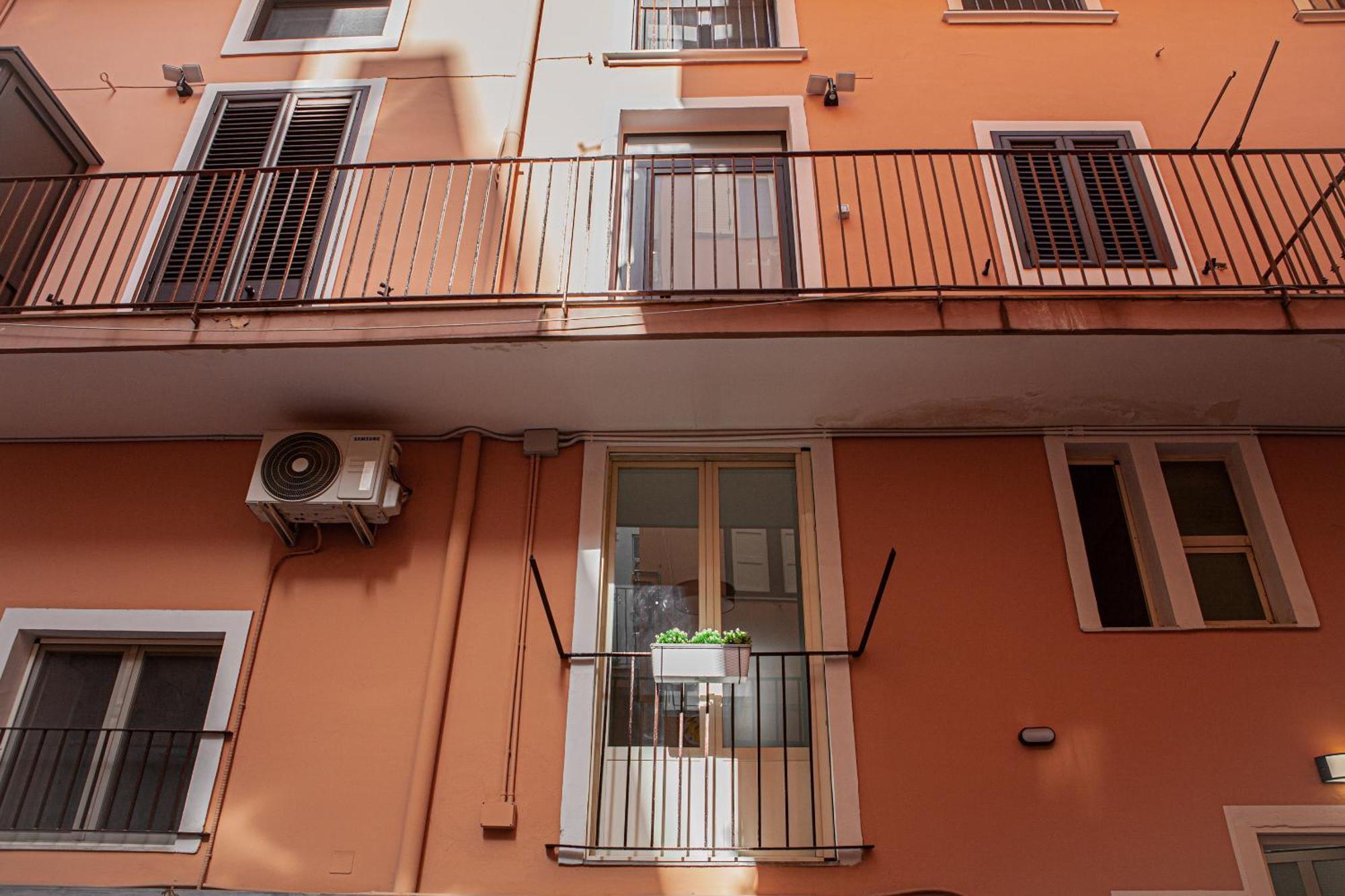 Ruggero Settimo - Holiday Houses Catania Ngoại thất bức ảnh