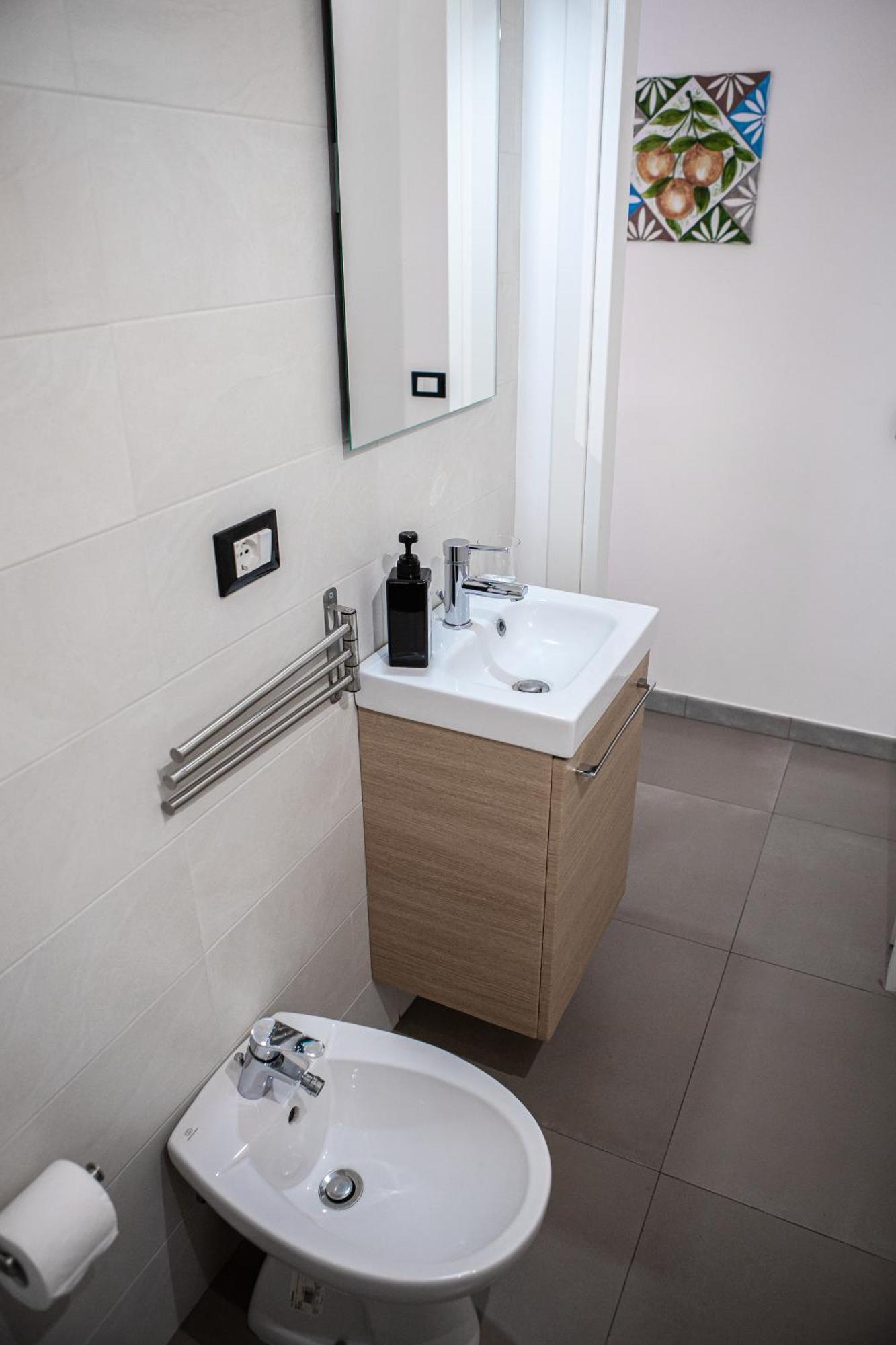 Ruggero Settimo - Holiday Houses Catania Ngoại thất bức ảnh