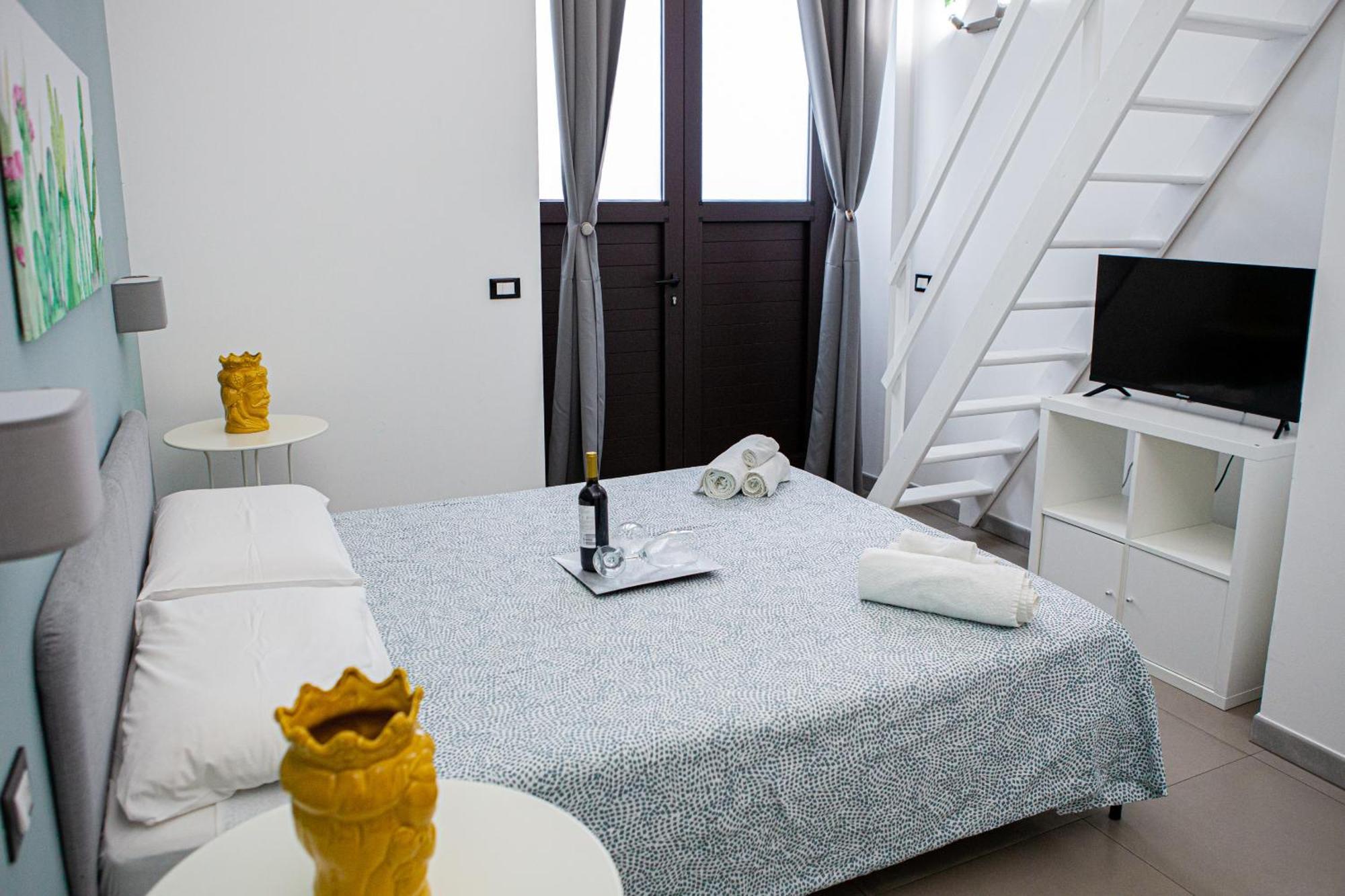 Ruggero Settimo - Holiday Houses Catania Ngoại thất bức ảnh